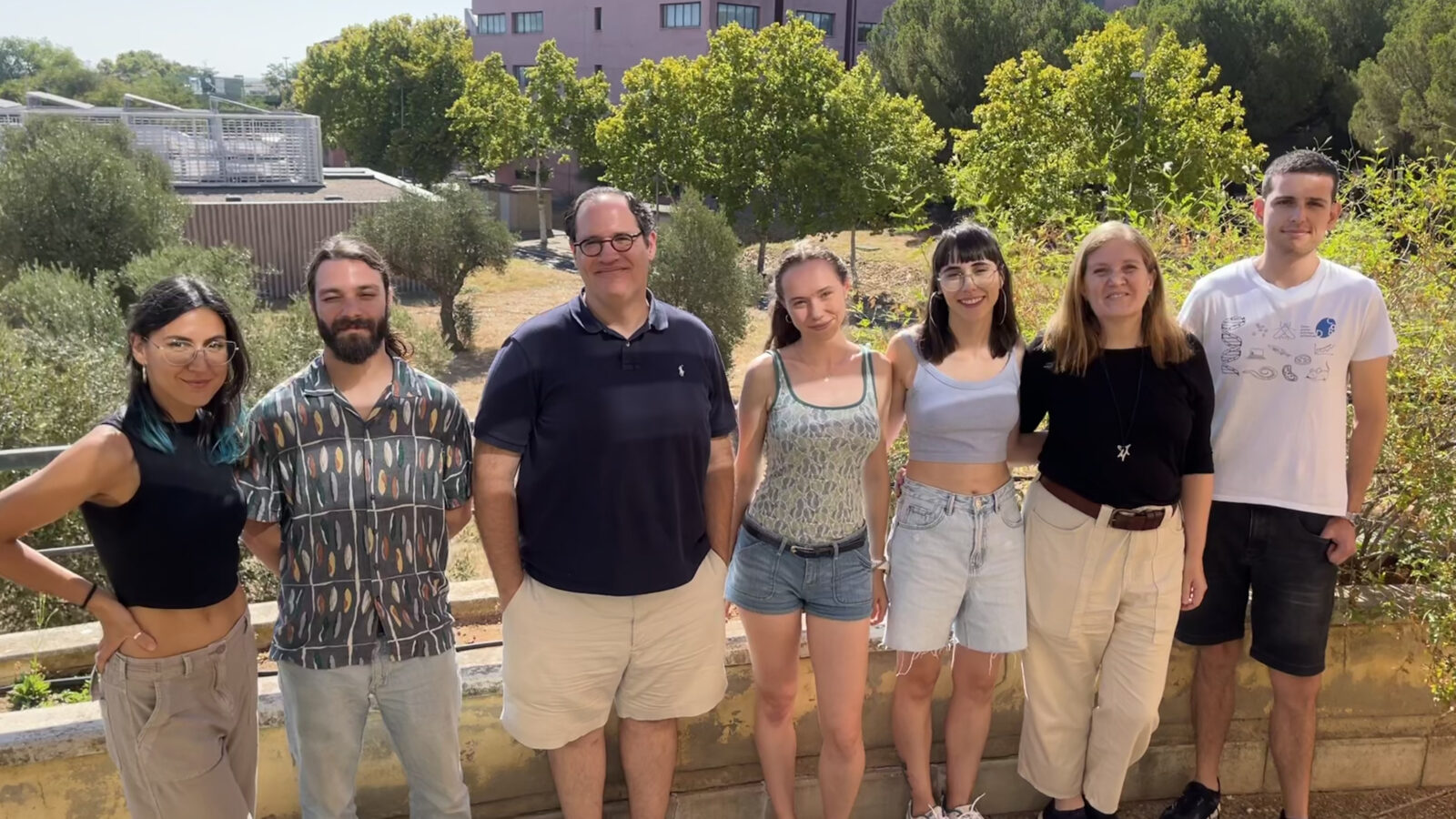 Members of the Javier LR group posing together